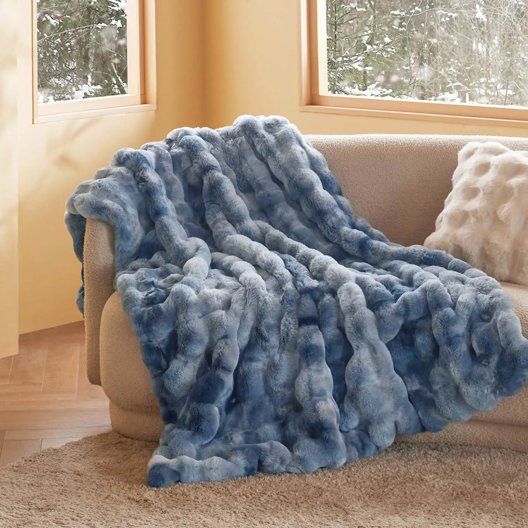 Ultra-Plush Bubble Faux Fur Blanket