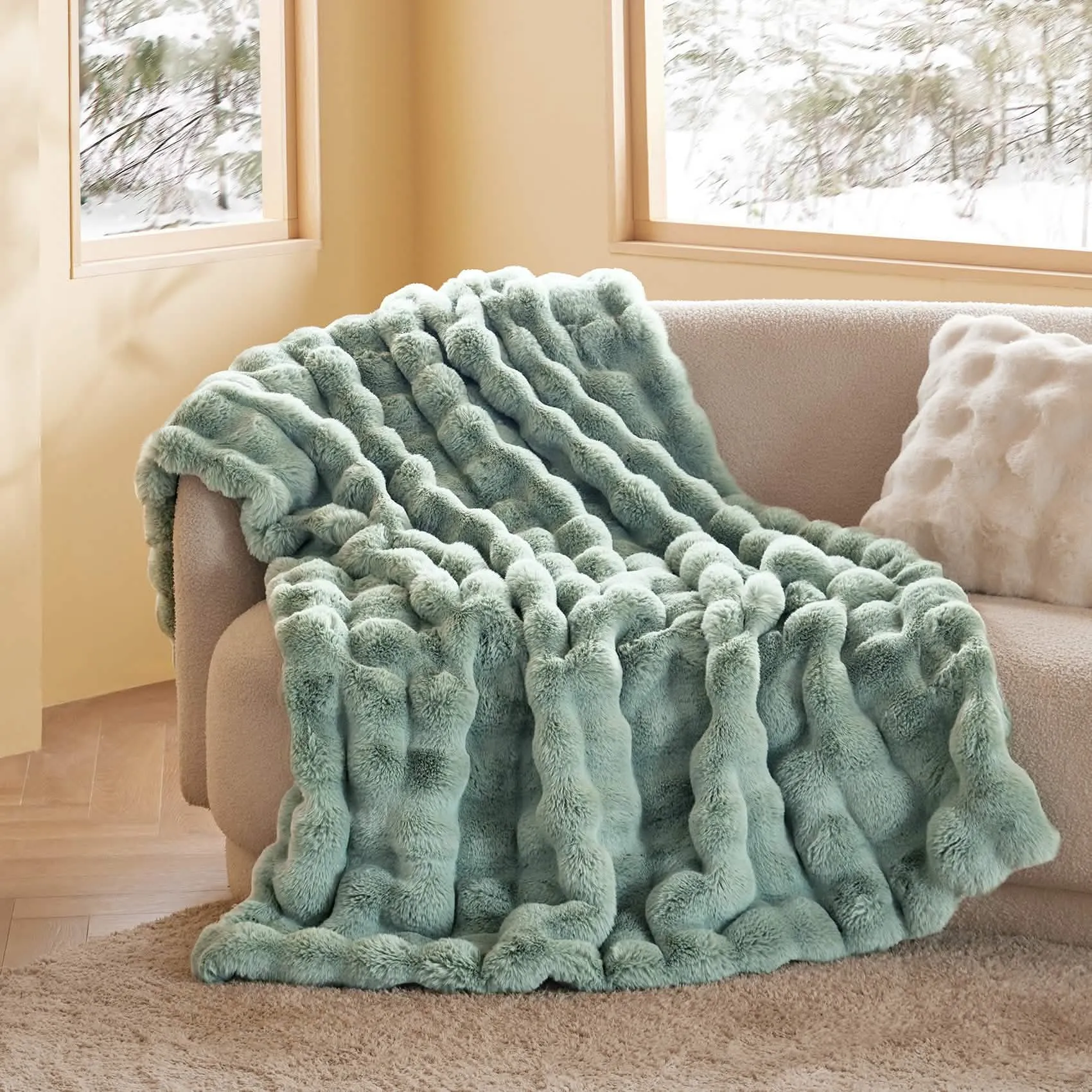 Ultra-Plush Bubble Faux Fur Blanket