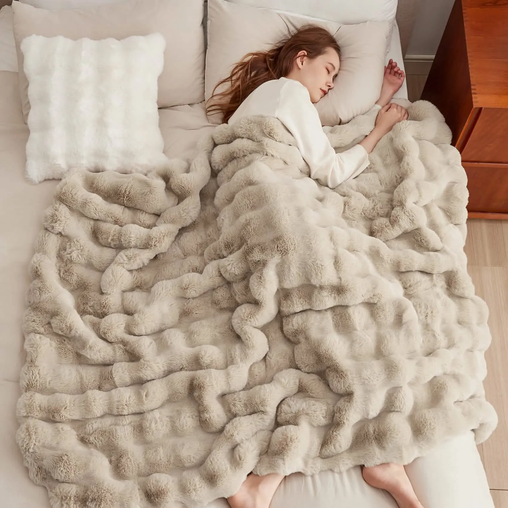 Ultra-Plush Bubble Faux Fur Blanket