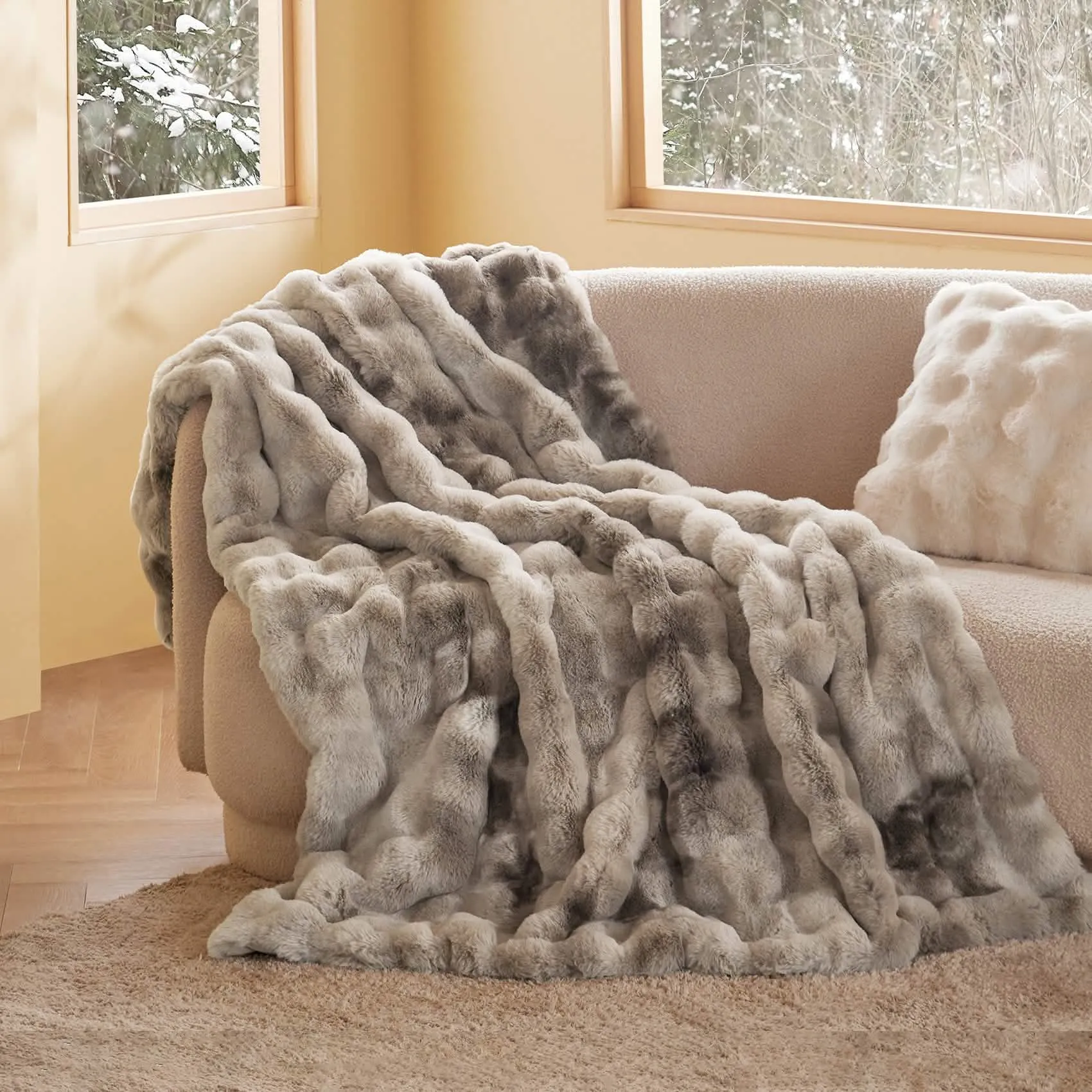 Ultra-Plush Bubble Faux Fur Blanket